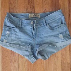 Hollister short-shorts, low-rise